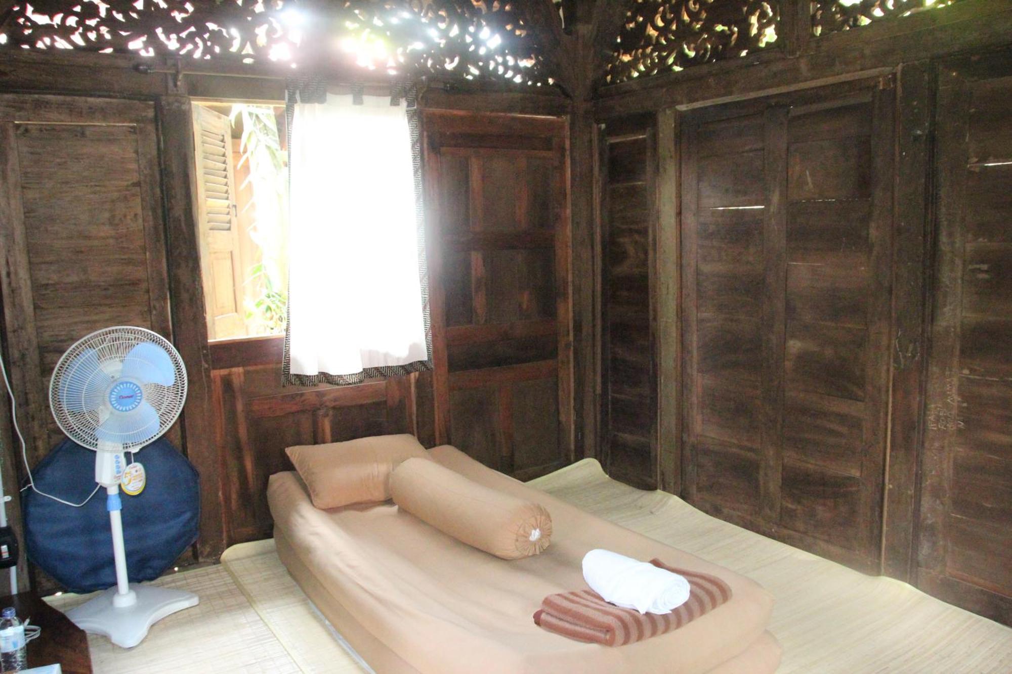 Omah Garengpoeng Guest House Magelang Zimmer foto