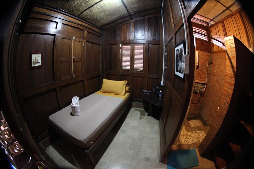 Omah Garengpoeng Guest House Magelang Zimmer foto