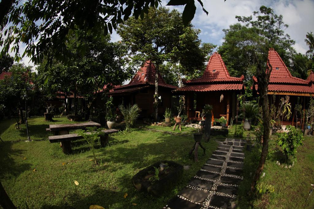 Omah Garengpoeng Guest House Magelang Zimmer foto