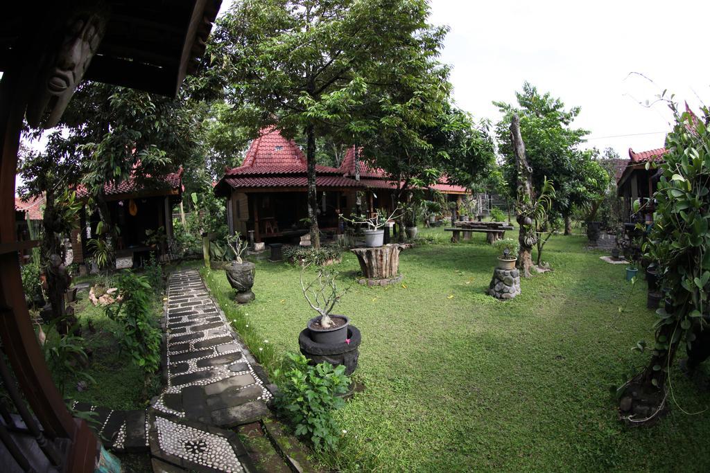 Omah Garengpoeng Guest House Magelang Zimmer foto