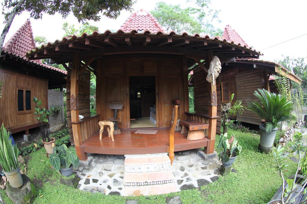Omah Garengpoeng Guest House Magelang Zimmer foto