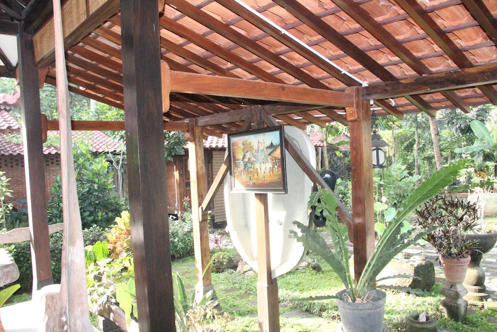 Omah Garengpoeng Guest House Magelang Exterior foto